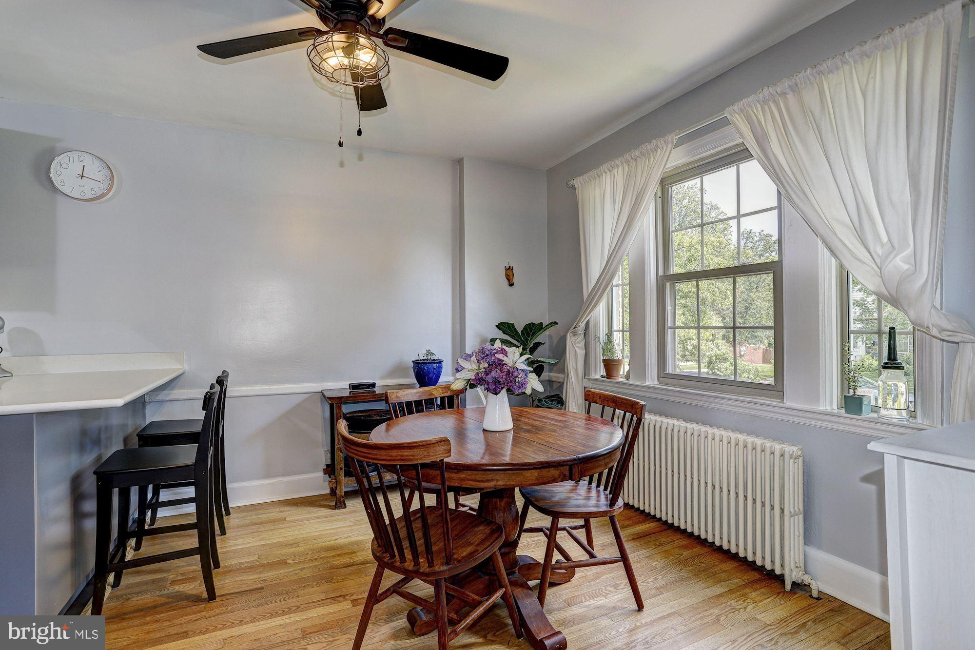 612 Warwick Road Baltimore, MD 21229 - Photo 8 of 29 Dining Room