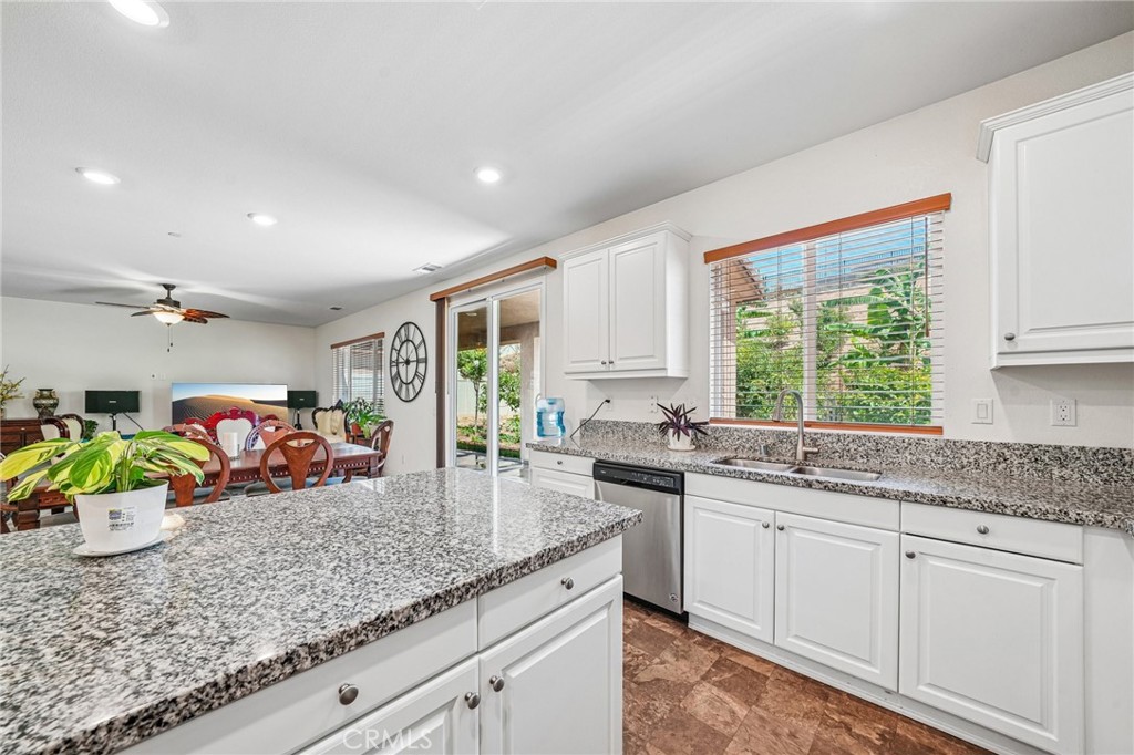 7908 Zona Court Riverside, CA 92507 - Photo 12 of 38