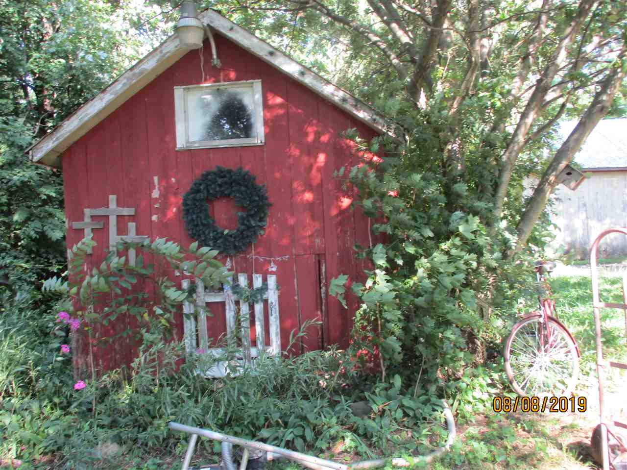 3077 South Vassar Road Vassar, MI 48768 - Photo 12 of 16 Chicken Coop