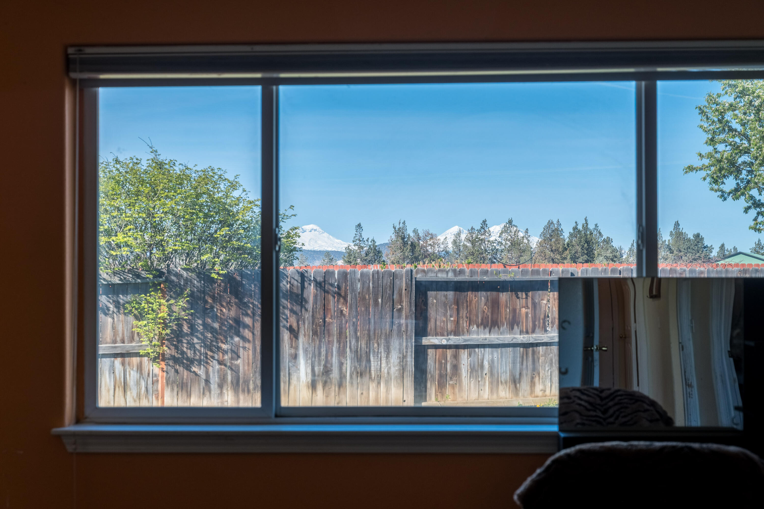 2113 Northwest 22nd Street Redmond, OR 97756 - Photo 18 of 40 TPark_8835_041726-HDR