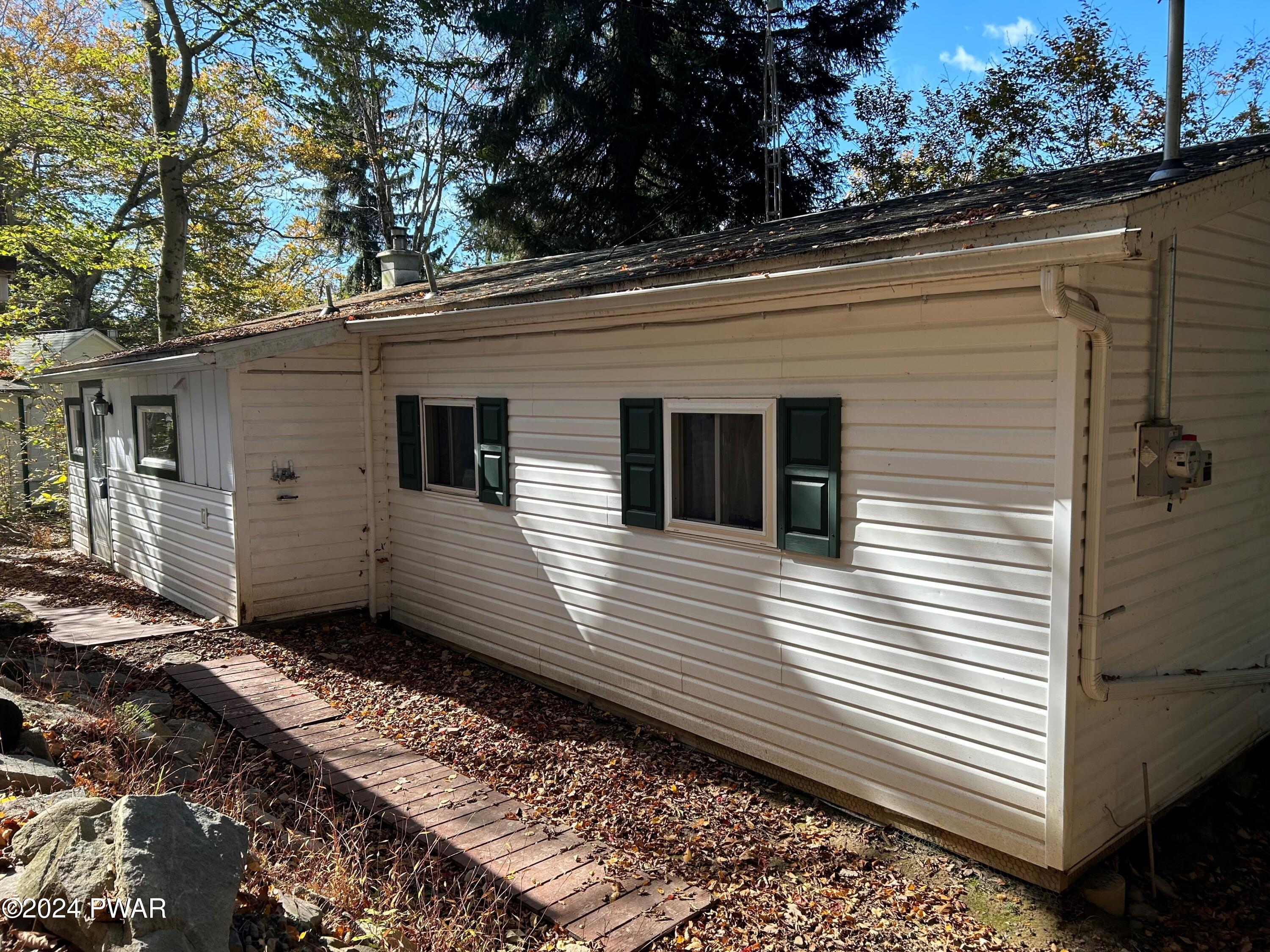 157 Ridgefield Point Road, Unit 19C439 Greentown, PA 18426 - Photo 5 of 50