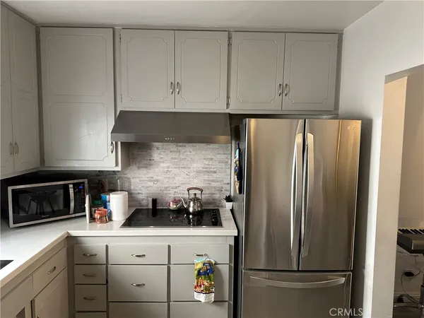 $2,450 | 440 Chestnut Avenue, Unit 2D, Long Beach, CA 90802