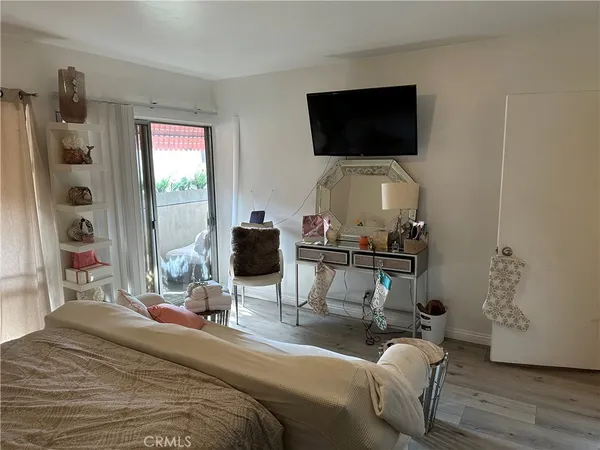 $2,450 | 440 Chestnut Avenue, Unit 2D, Long Beach, CA 90802