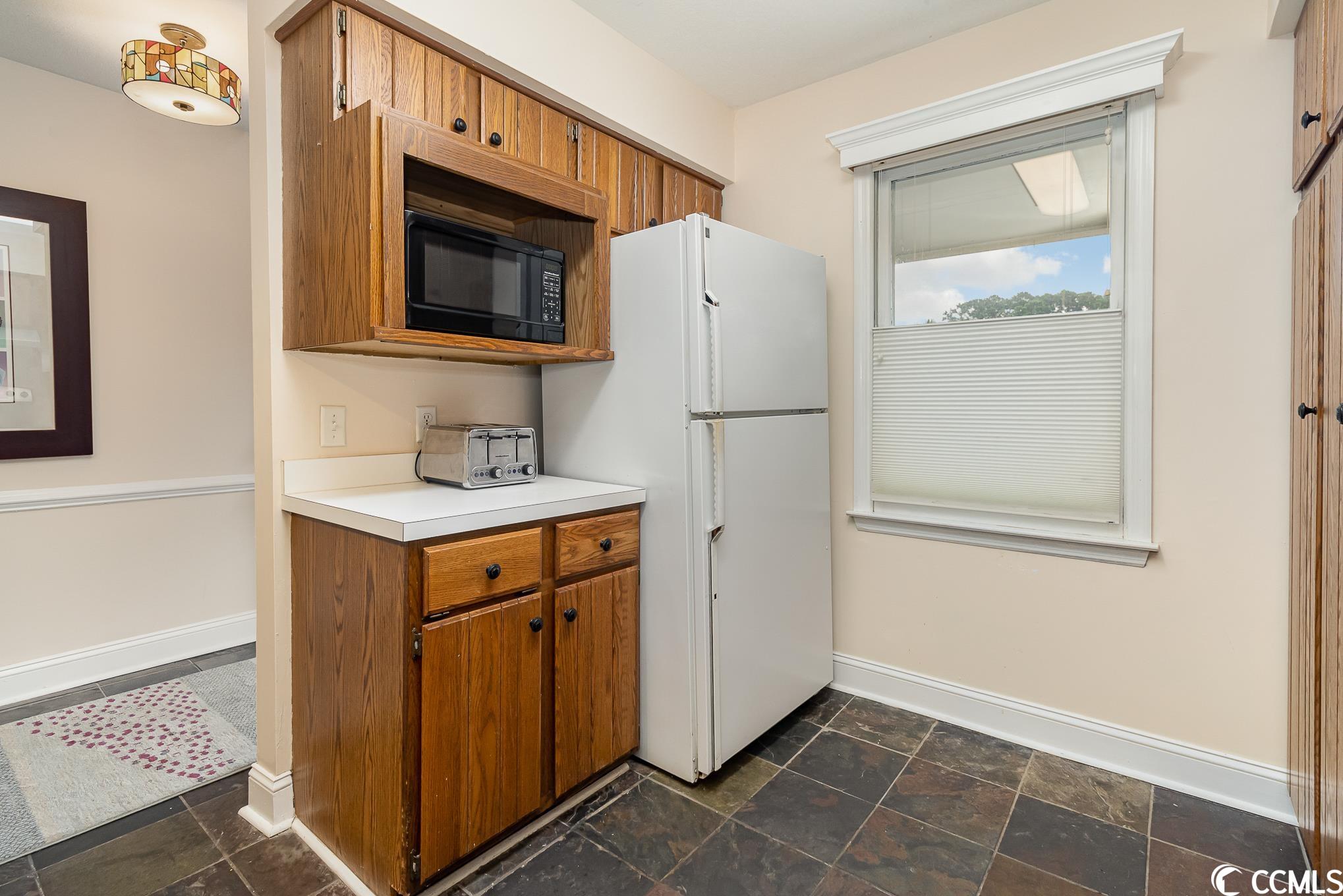 217 Fox Lane Murrells Inlet, SC 29576 - Photo 8 of 29 Gallery Image 8