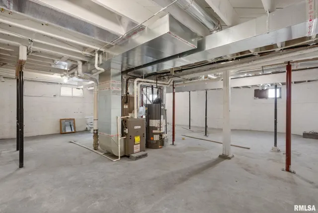 $295,000 | 1203 West Locust Street, Davenport, IA 52804