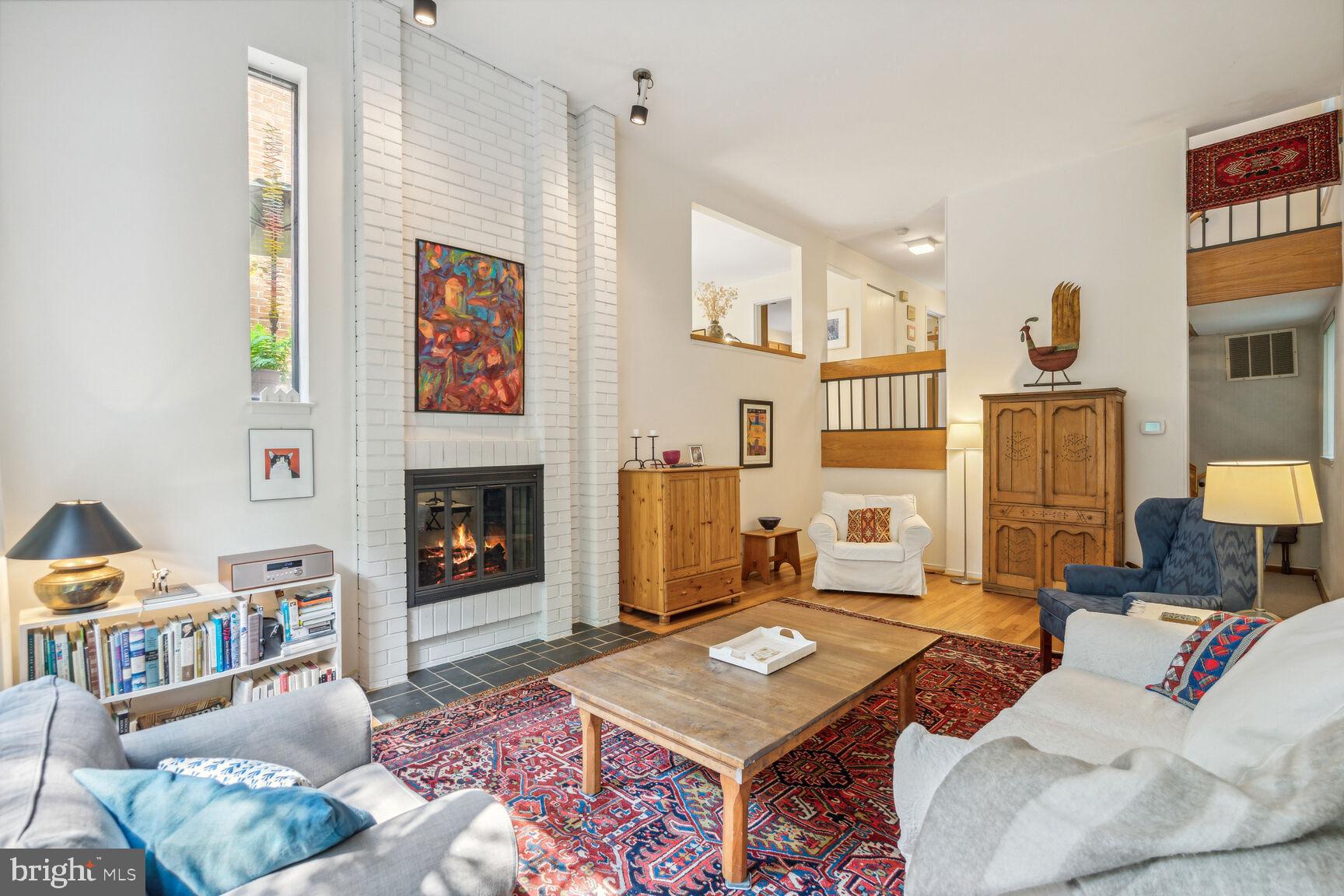 11617 Hunters Green Court Reston, VA 20191 - Photo 16 of 37 Ample Natural Light!
