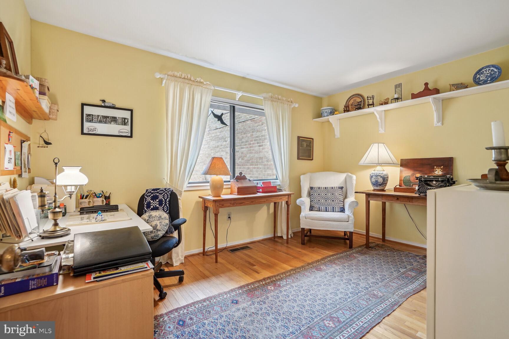 11617 Hunters Green Court Reston, VA 20191 - Photo 19 of 37 Bedroom #3