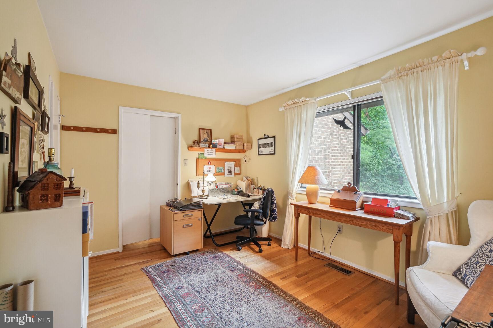 11617 Hunters Green Court Reston, VA 20191 - Photo 20 of 37 Bedroom #3