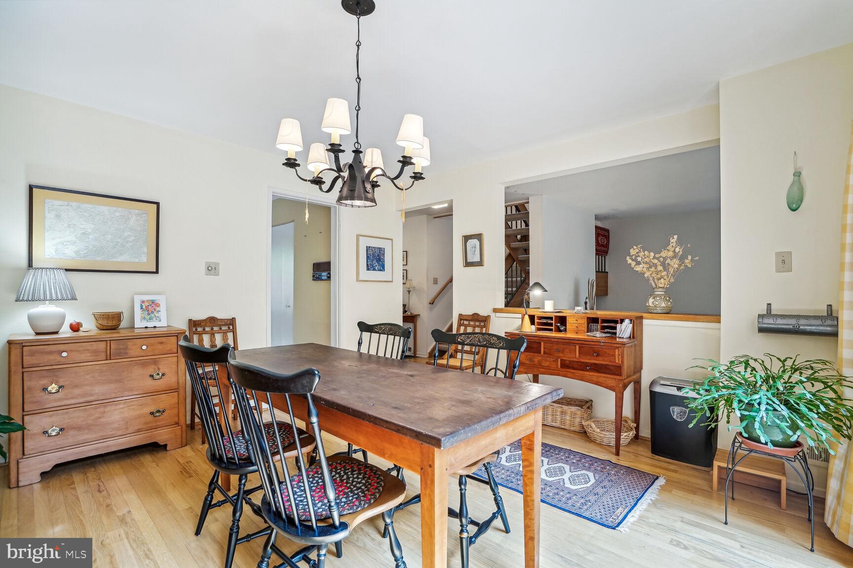 11617 Hunters Green Court Reston, VA 20191 - Photo 10 of 37 Gorgeous Hard Wood Flooring