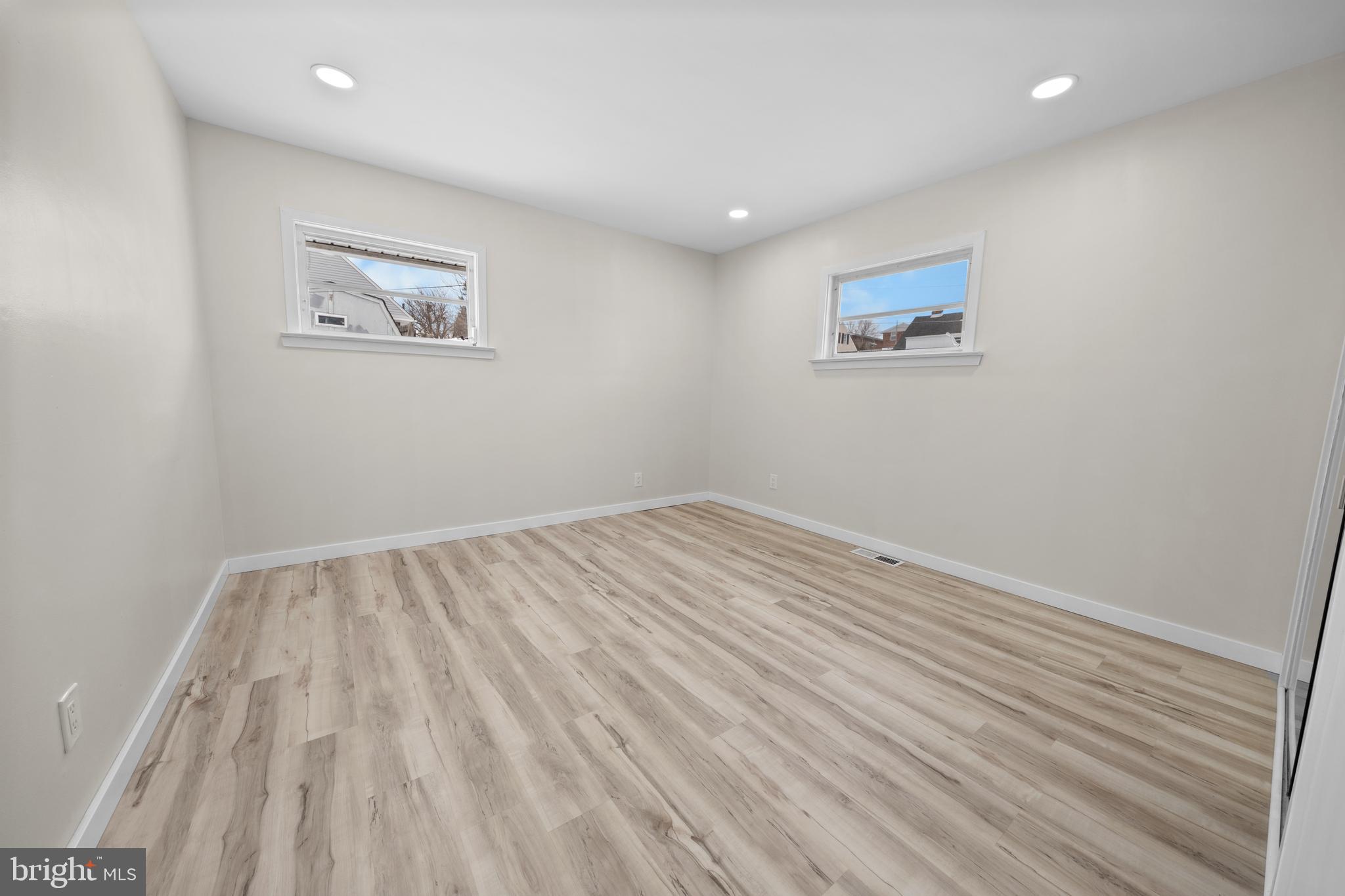 727 Sherrie Road Philadelphia, PA 19115 - Photo 12 of 18 a view of empty room with wooden floor