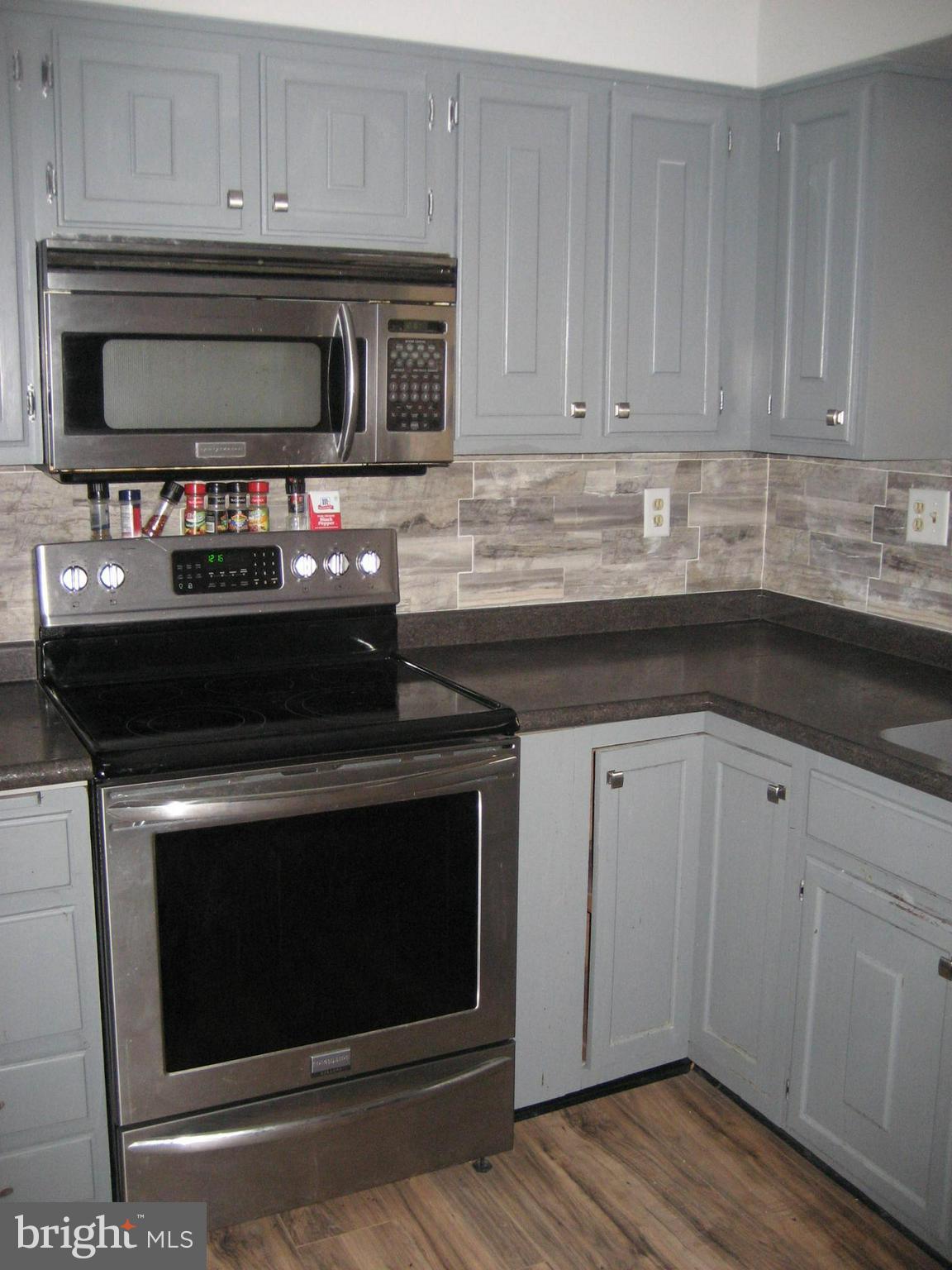 4577 Dave Rill Road Hampstead, MD 21074 - Photo 12 of 31 Attractive backsplash