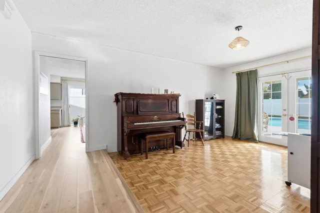 $409,000 | 905 Redwood Lane, Lemoore, CA 93245