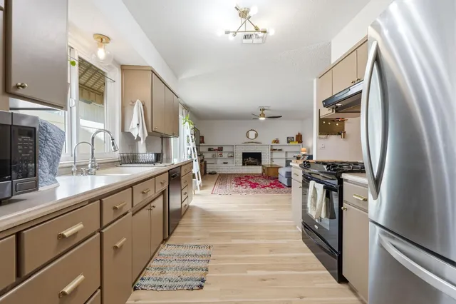 $409,000 | 905 Redwood Lane, Lemoore, CA 93245