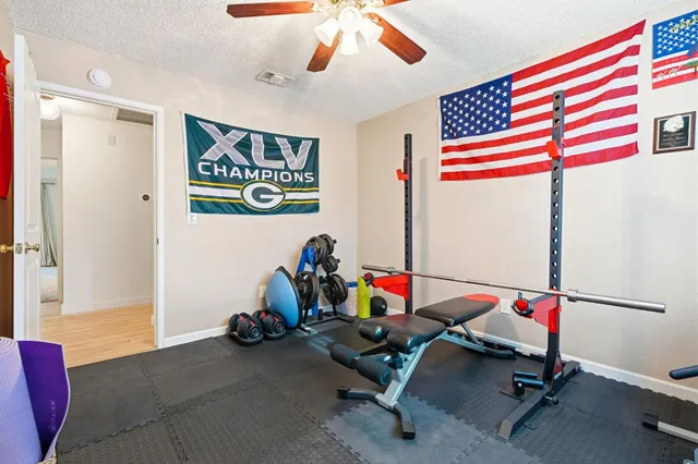 $409,000 | 905 Redwood Lane, Lemoore, CA 93245