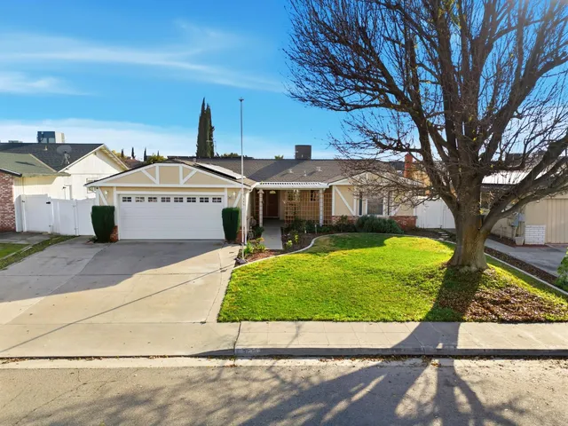 $409,000 | 905 Redwood Lane, Lemoore, CA 93245