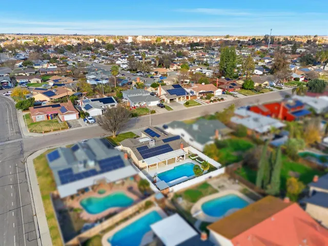 $409,000 | 905 Redwood Lane, Lemoore, CA 93245