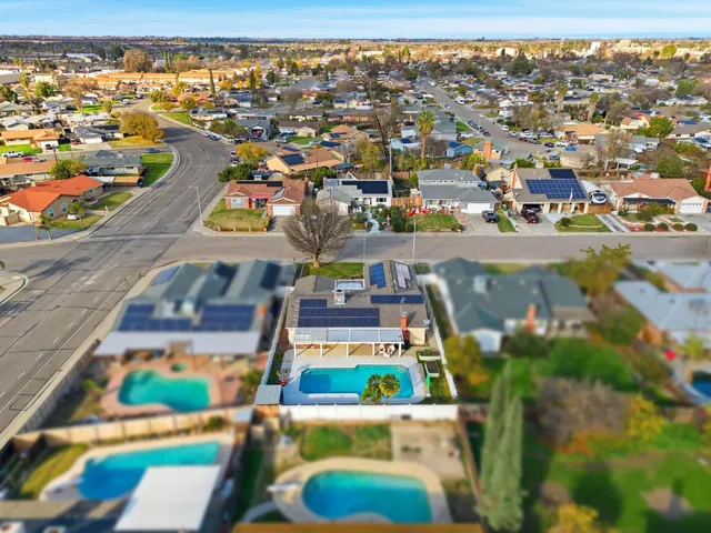 $409,000 | 905 Redwood Lane, Lemoore, CA 93245