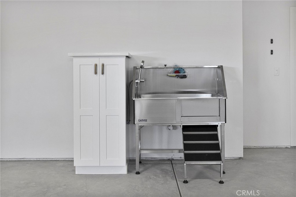 20112 Sahale Road Apple Valley, CA 92307 - Photo 43 of 67 Dog Wash Station