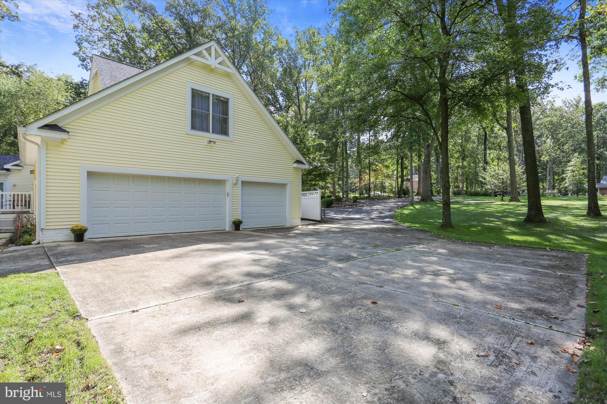 4321 Pinetree Road Rockville, MD 20853 - Photo 15 of 77 3 Car Garage