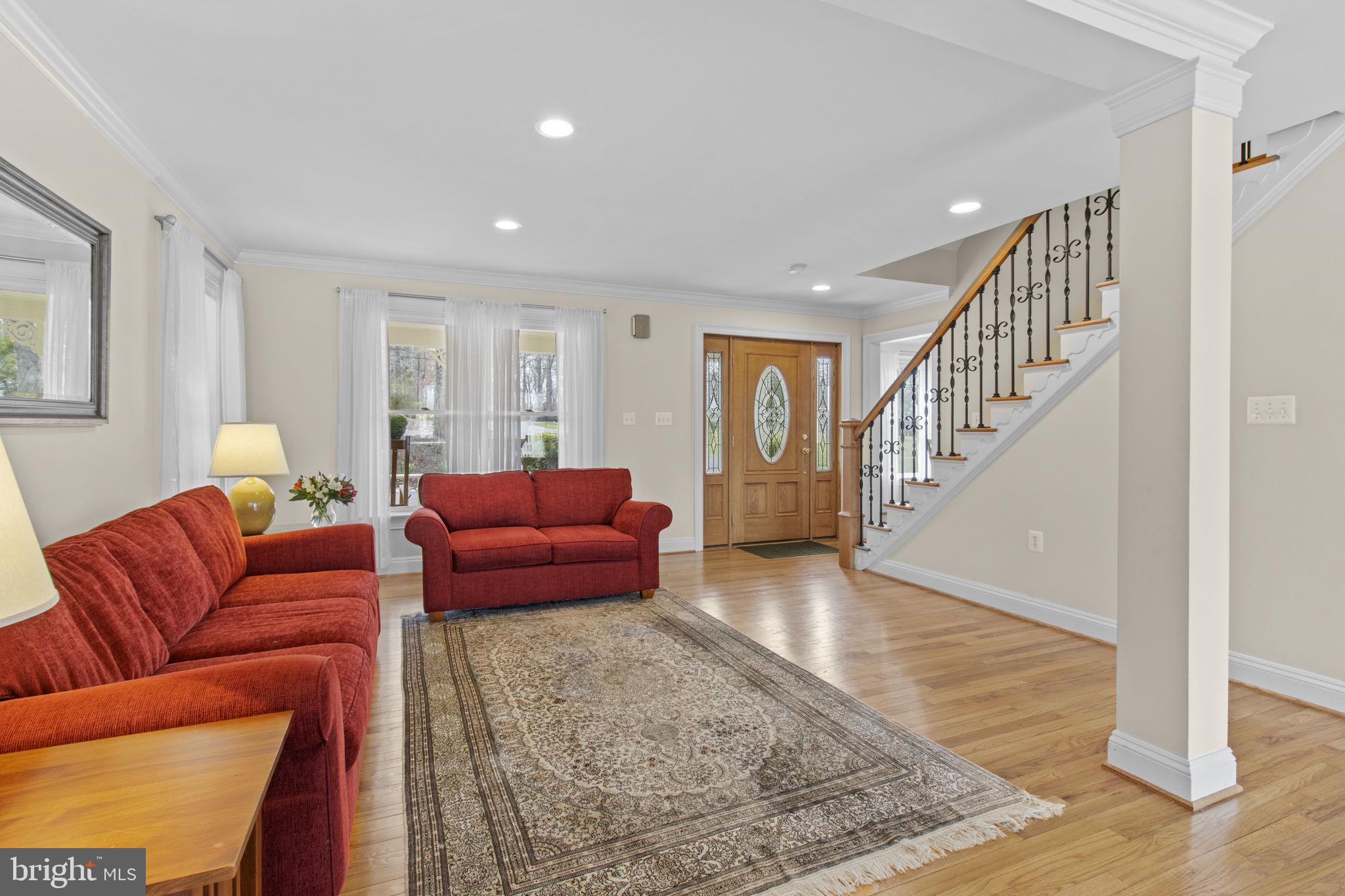 4321 Pinetree Road Rockville, MD 20853 - Photo 17 of 77 Main Living Room