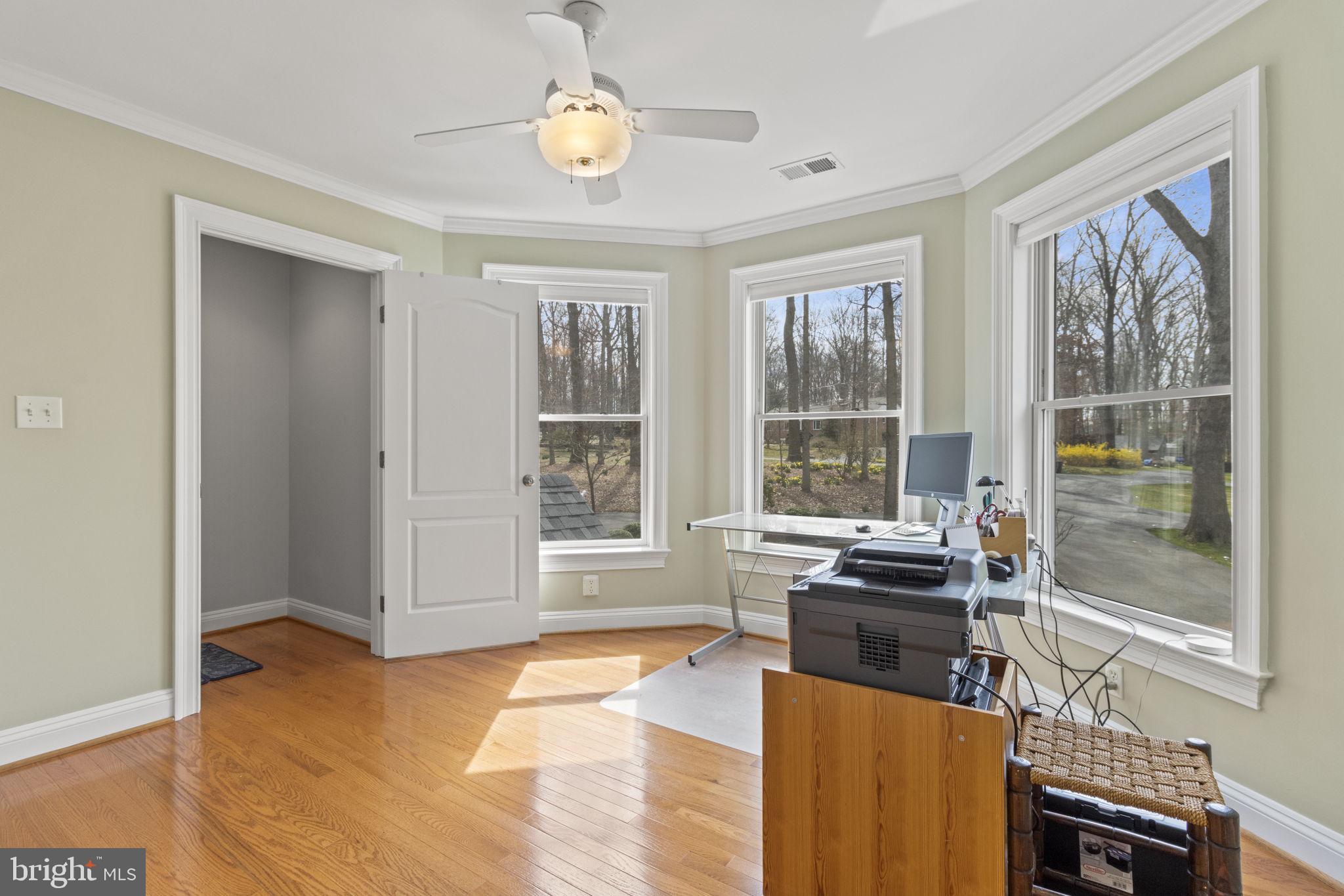4321 Pinetree Road Rockville, MD 20853 - Photo 37 of 77 Main 2nd Level Office or Bedroom