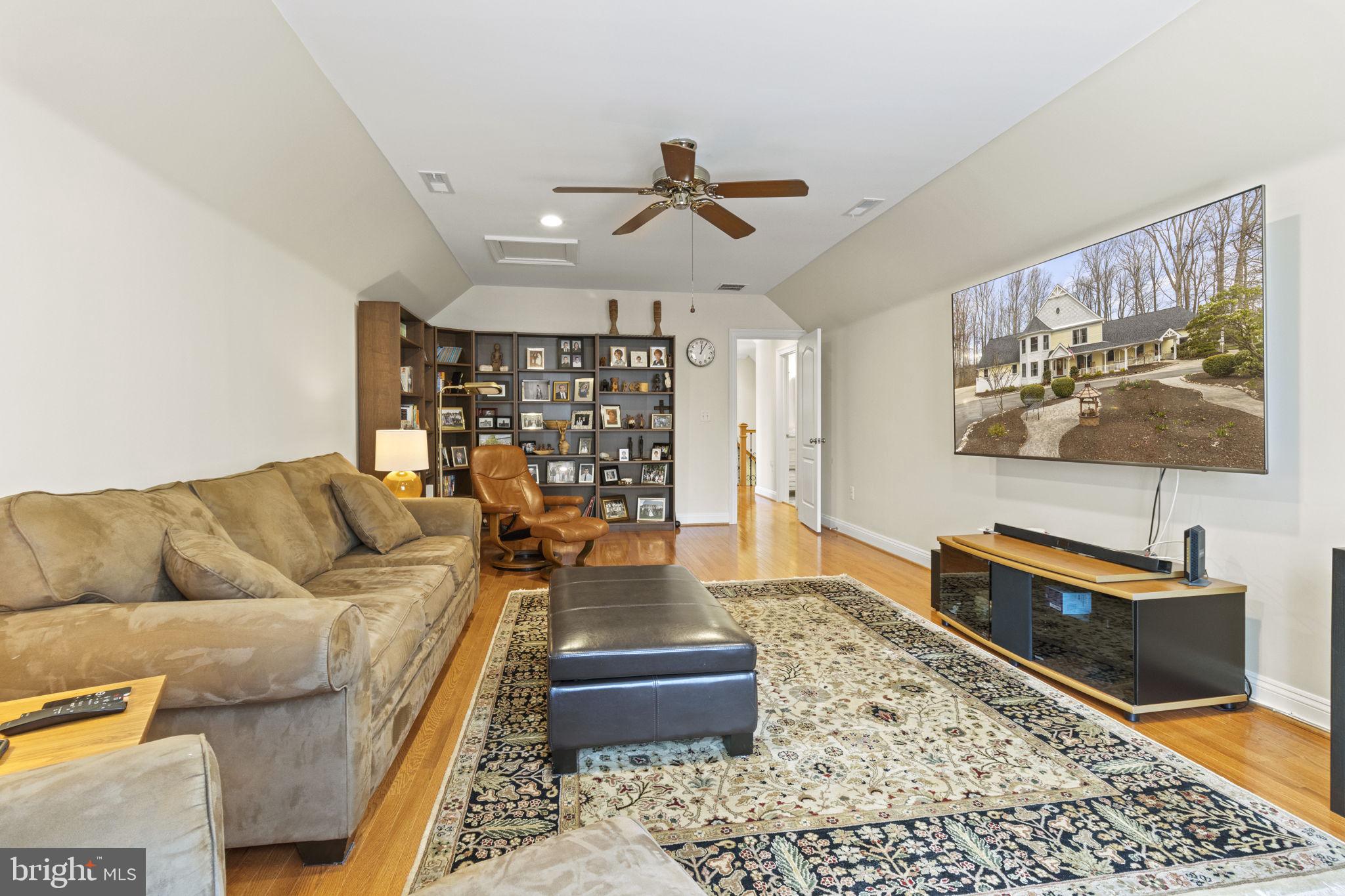 4321 Pinetree Road Rockville, MD 20853 - Photo 41 of 77 Main 2nd Level Family Room