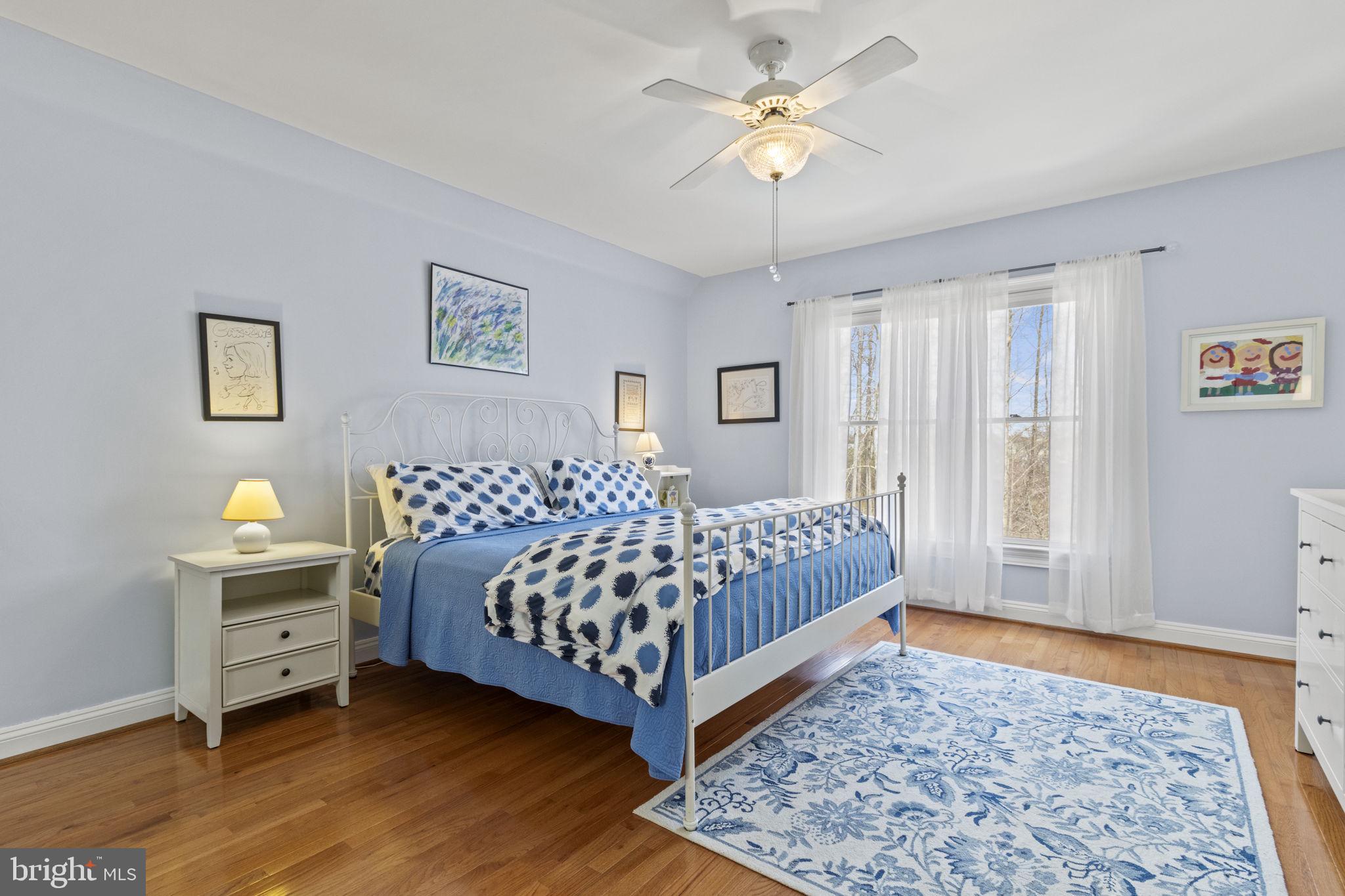 4321 Pinetree Road Rockville, MD 20853 - Photo 43 of 77 Main 3rd Level bedroom