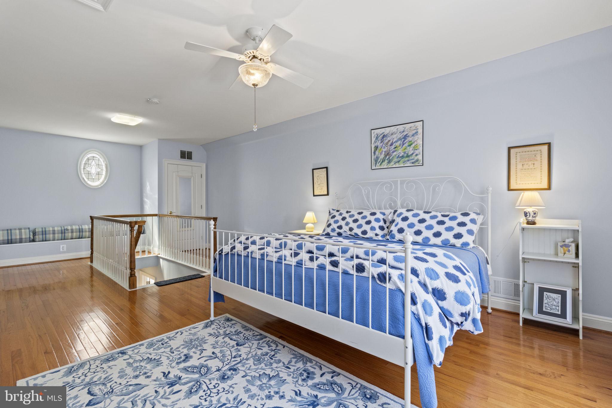 4321 Pinetree Road Rockville, MD 20853 - Photo 44 of 77 Main 3rd Level bedroom