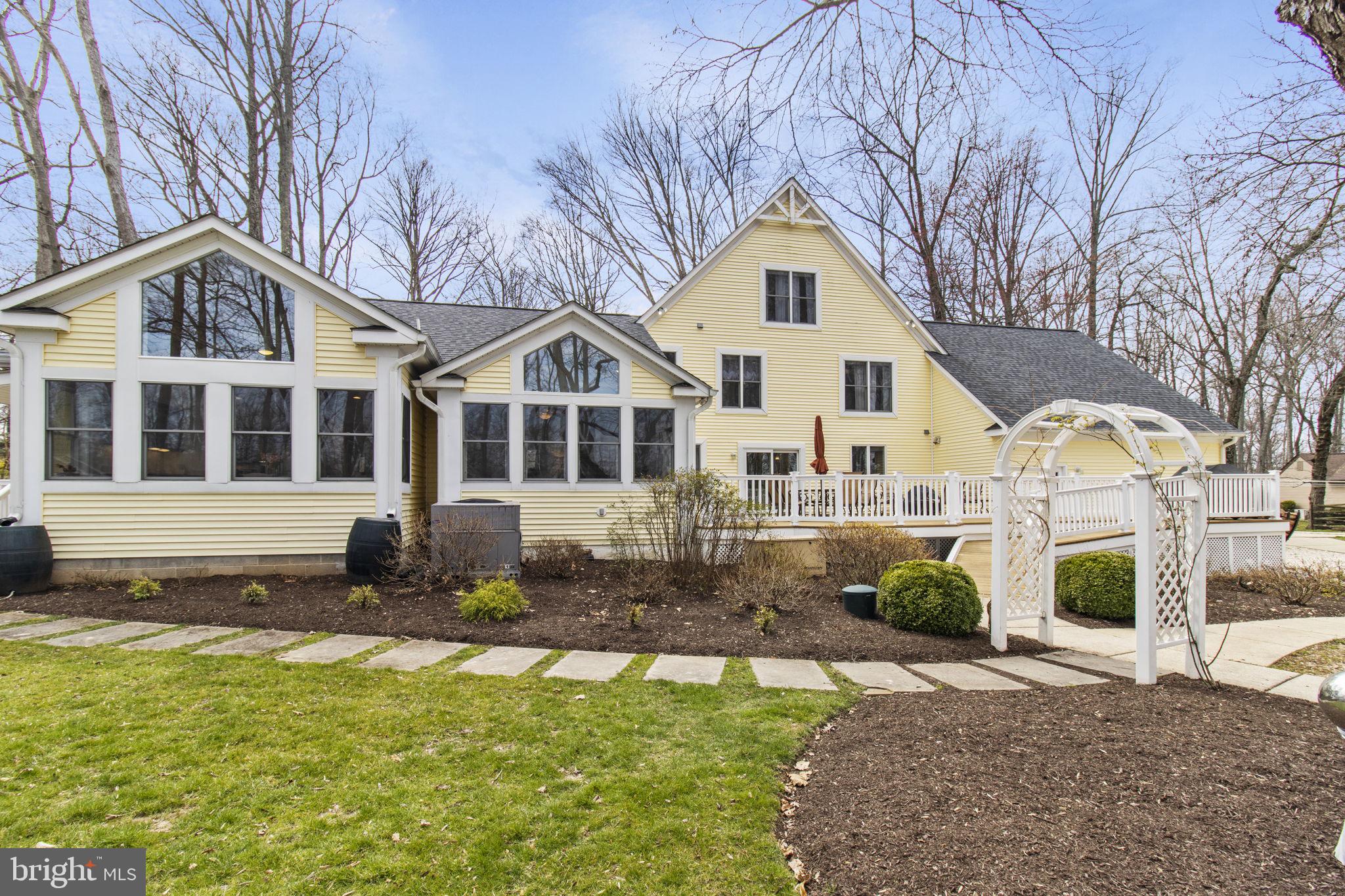 4321 Pinetree Road Rockville, MD 20853 - Photo 76 of 77 Exterior - Early Spring