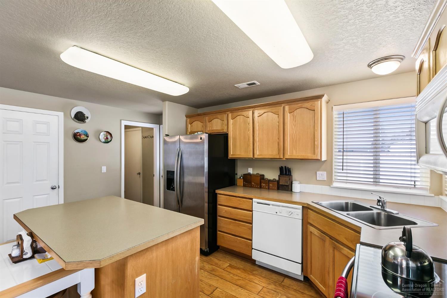 16655 William Foss Road La Pine, OR 97739 - Photo 15 of 25 Gallery Image 15