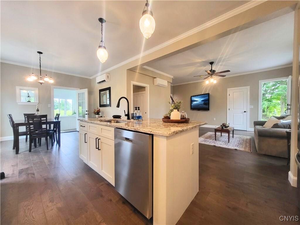 261 Merrit Road Granby, NY 13069 - Photo 13 of 46