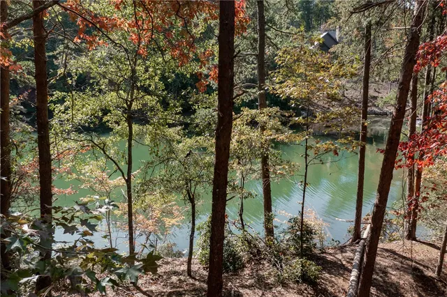 $560,000 | 15 Village View Drive, Sunset, SC 29685