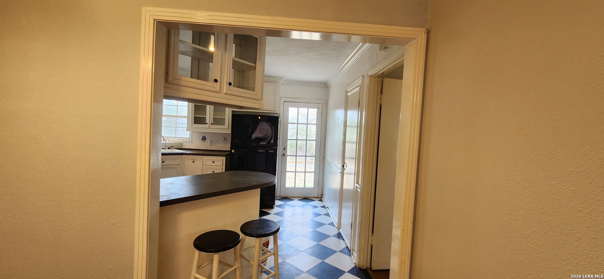 417 South Vandiver Road Terrell Hills, TX 78209 - Photo 4 of 22