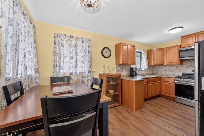 324 Ralph Street Somerset, NJ 08873 - Photo 11 of 29