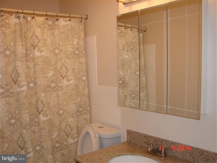 11707 Lockart Road Philadelphia, PA 19116 - Photo 17 of 20 Gallery Image 17