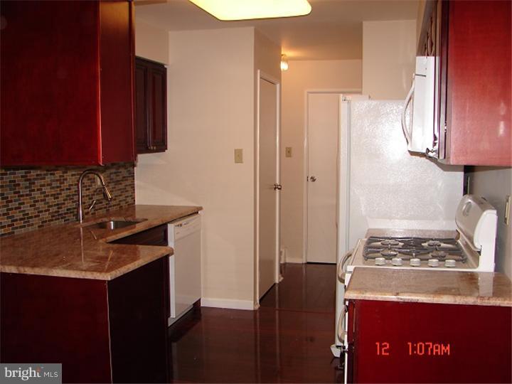 11707 Lockart Road Philadelphia, PA 19116 - Photo 8 of 20 Gallery Image 8