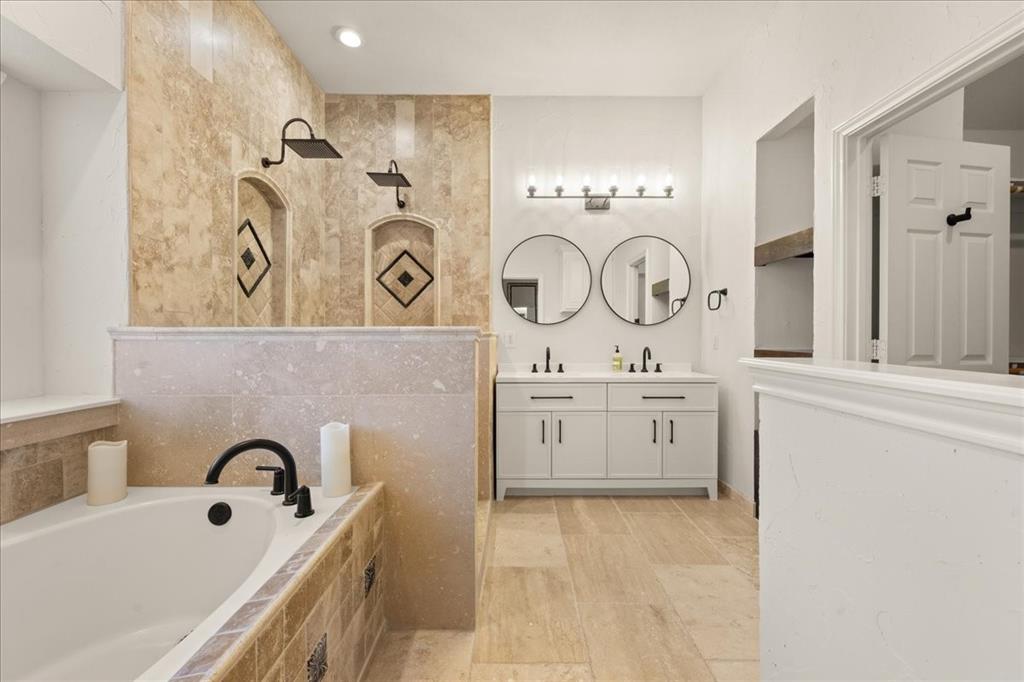 1409 Spinnaker Lane Azle, TX 76020 - Photo 13 of 40