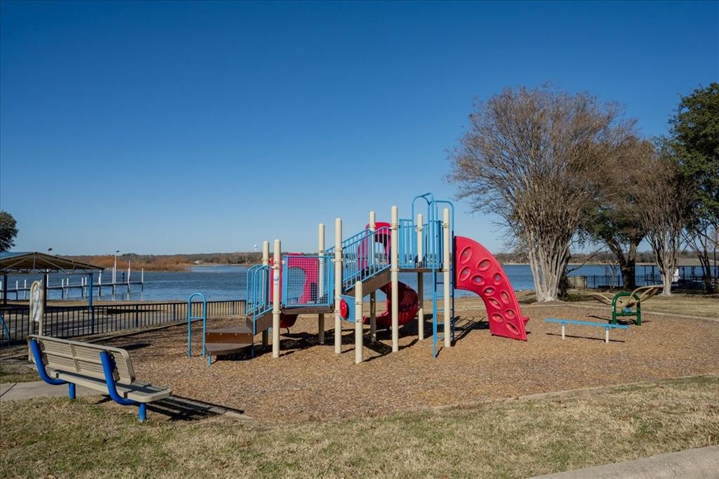 1409 Spinnaker Lane Azle, TX 76020 - Photo 18 of 40 Community Playground