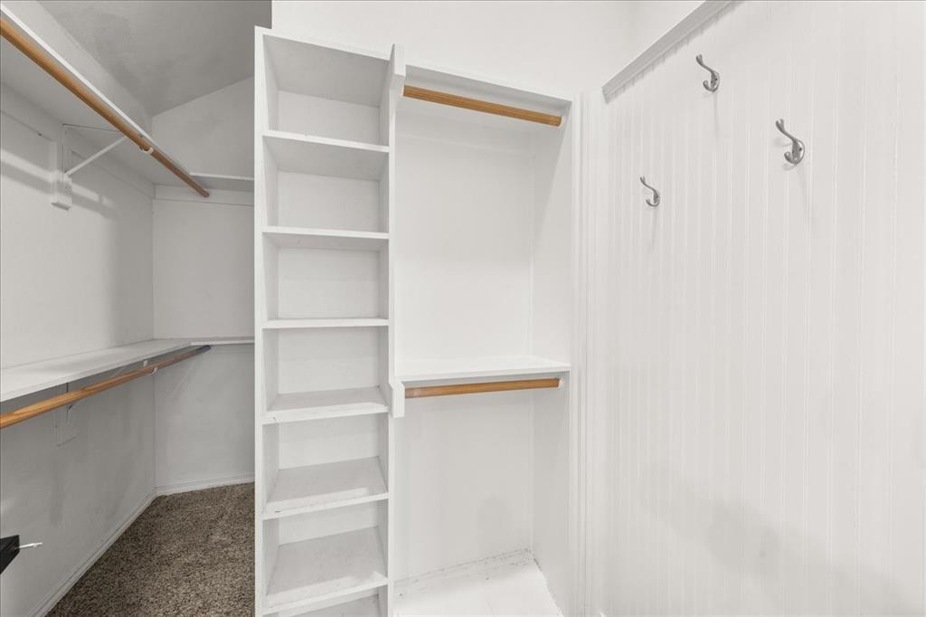 1409 Spinnaker Lane Azle, TX 76020 - Photo 20 of 40 Primary Closet