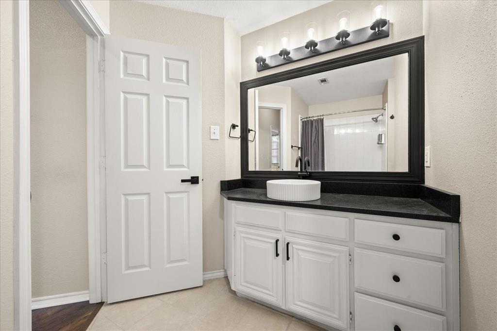 1409 Spinnaker Lane Azle, TX 76020 - Photo 23 of 40