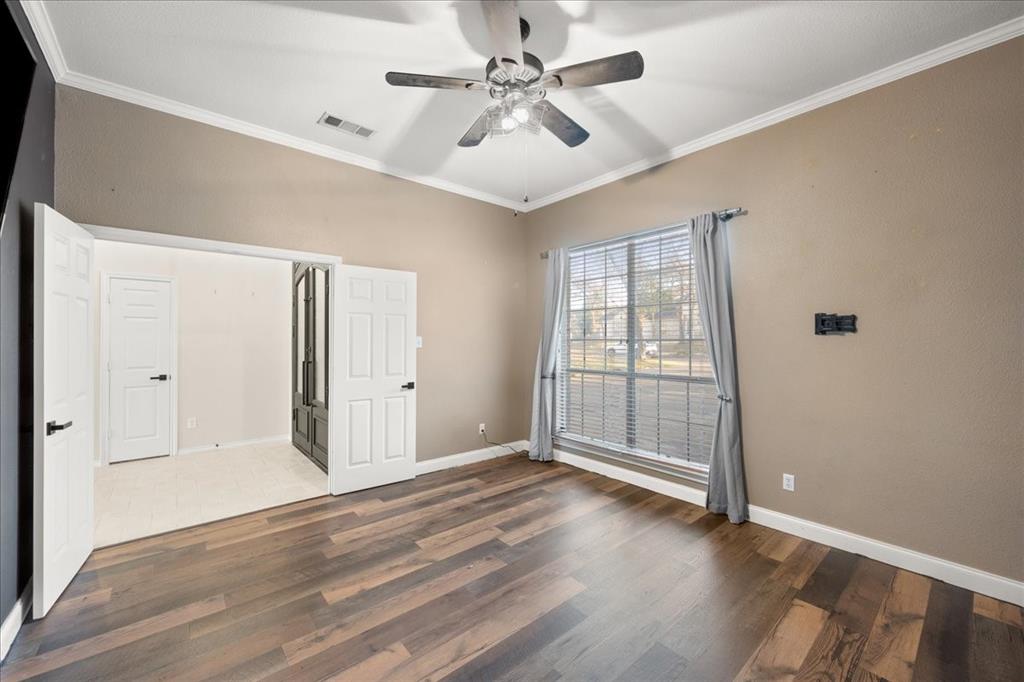 1409 Spinnaker Lane Azle, TX 76020 - Photo 5 of 40 Could also be a formal dining or 2nd living area