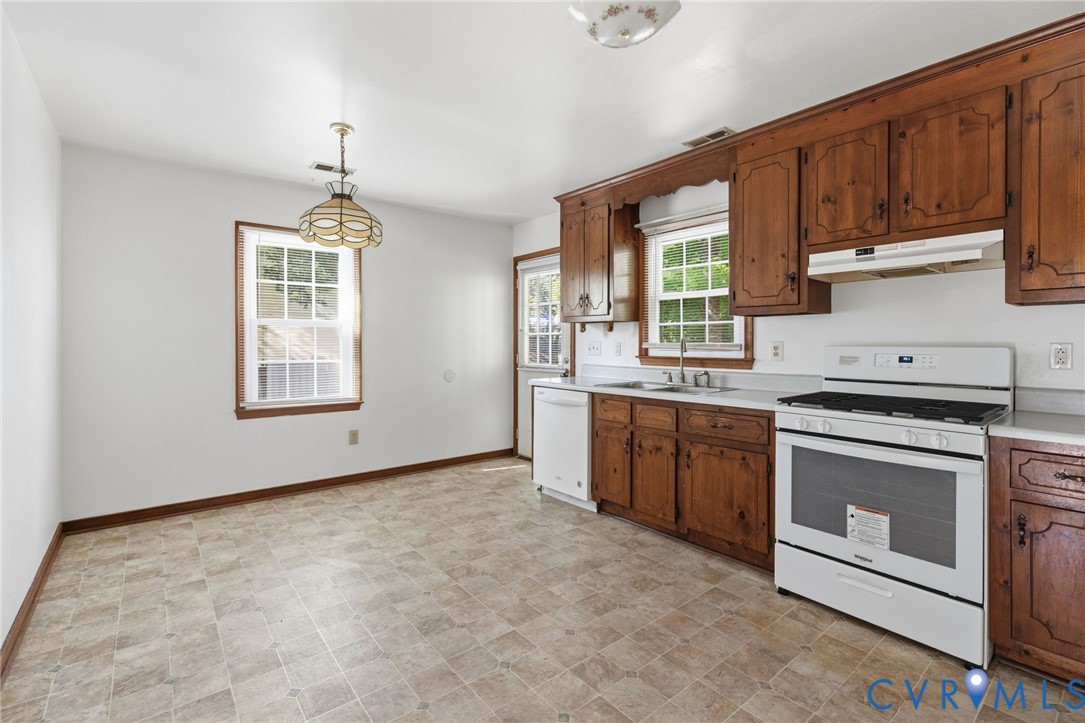 6904 Pointer Ridge Road Midlothian, VA 23112 - Photo 6 of 24