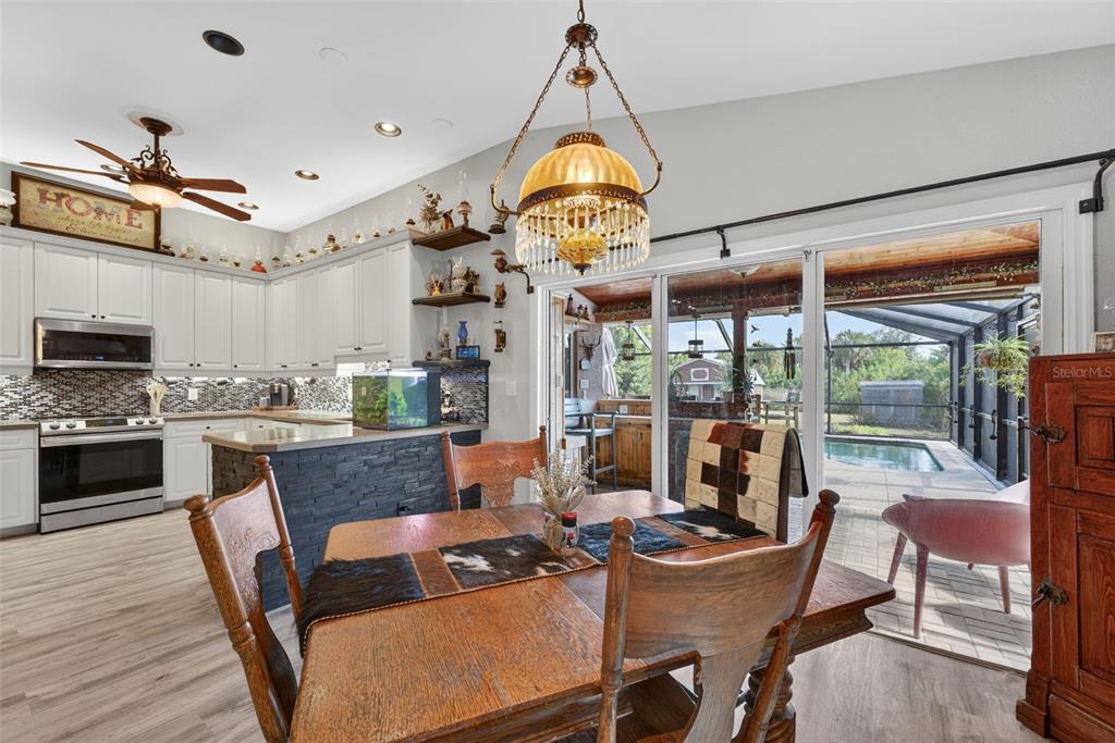 113 Sesame Road West Rotonda West, FL 33947 - Photo 13 of 40 Gallery Image 13
