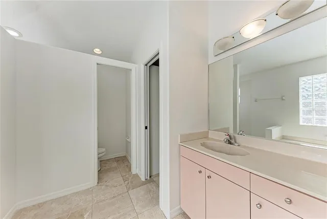 $2,500 | 3438 Branch Creek Drive, Sarasota, FL 34235