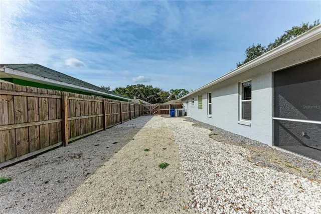 $2,500 | 3438 Branch Creek Drive, Sarasota, FL 34235