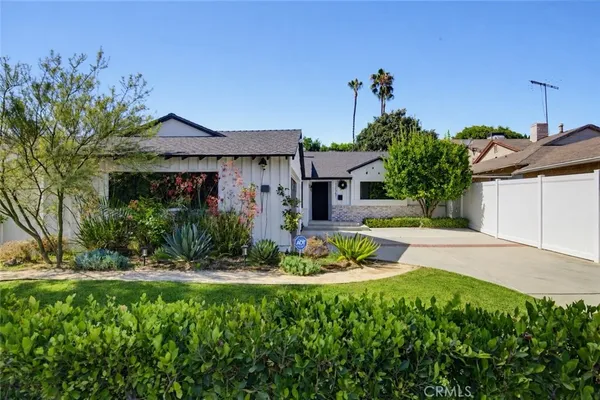 $1,375,000 | 13547 Bessemer Street, Valley Glen, CA 91401