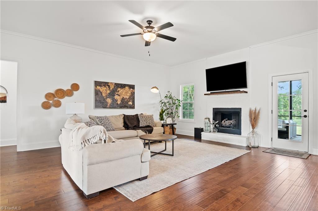 5400 Sicily Street Oak Ridge, NC 27310 - Photo 6 of 45