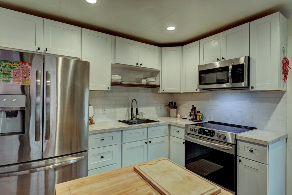 812 Byas Springs Road Mountain Home, TX 78058 - Photo 16 of 56