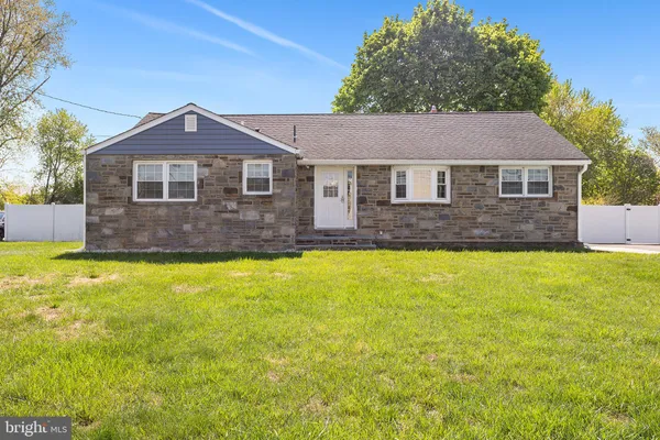 $389,900 | 112 Pedrick Avenue, Williamstown, NJ 08094
