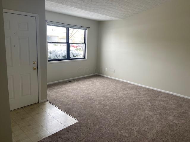 4894 Drayton Road Hilliard, OH 43026 - Photo 2 of 18